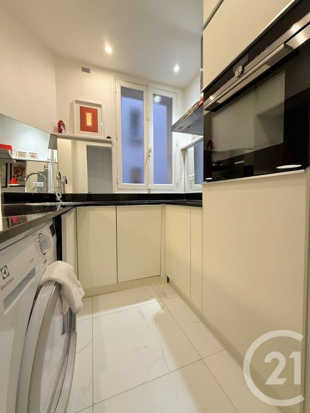 Appartement F2 à vendre - 2 pièces - 40.0 m2 - PARIS - 75016 - ILE-DE-FRANCE - Century 21 Via Conseil 16Ème
