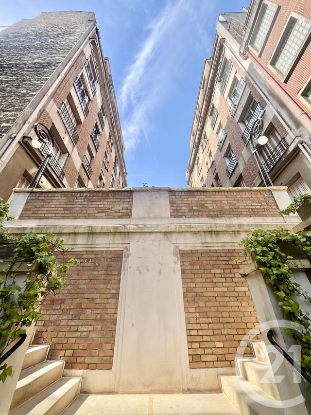 Appartement Studio à vendre PARIS