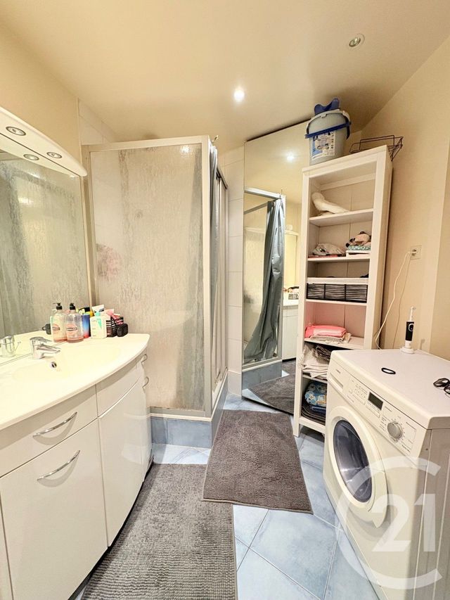 Appartement F2 à louer - 2 pièces - 50.28 m2 - PARIS - 75016 - ILE-DE-FRANCE - Century 21 Via Conseil 16Ème