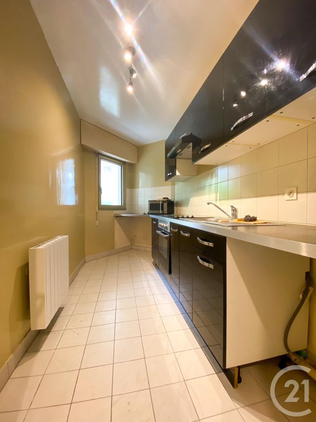 Appartement F2 à louer - 2 pièces - 48.21 m2 - PARIS - 75016 - ILE-DE-FRANCE - Century 21 Via Conseil 16Ème