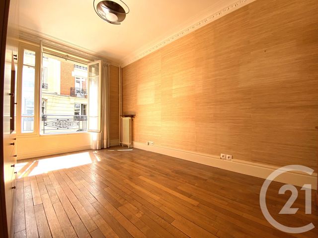 Appartement F4 à vendre - 4 pièces - 94.0 m2 - PARIS - 75016 - ILE-DE-FRANCE - Century 21 Via Conseil 16Ème