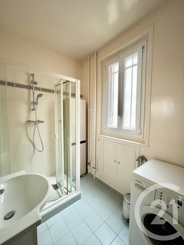 Appartement F4 à vendre - 4 pièces - 94.0 m2 - PARIS - 75016 - ILE-DE-FRANCE - Century 21 Via Conseil 16Ème