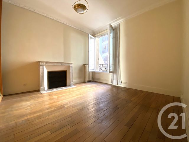 Appartement F4 à vendre - 4 pièces - 94.0 m2 - PARIS - 75016 - ILE-DE-FRANCE - Century 21 Via Conseil 16Ème