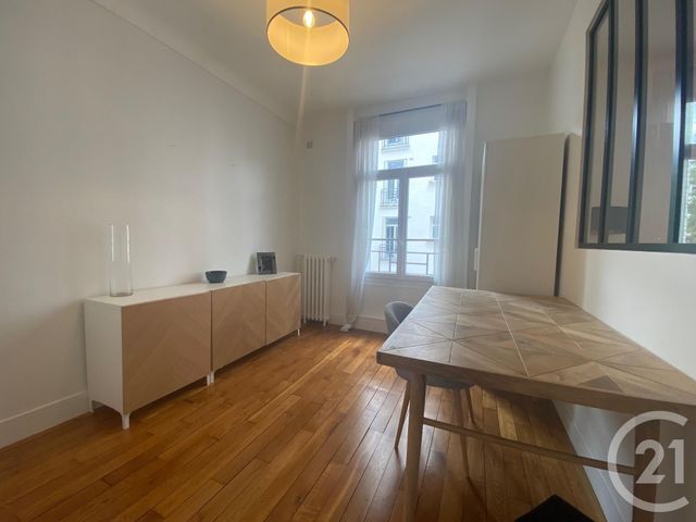 Appartement F3 à louer - 3 pièces - 61.14 m2 - PARIS - 75016 - ILE-DE-FRANCE - Century 21 Via Conseil 16Ème