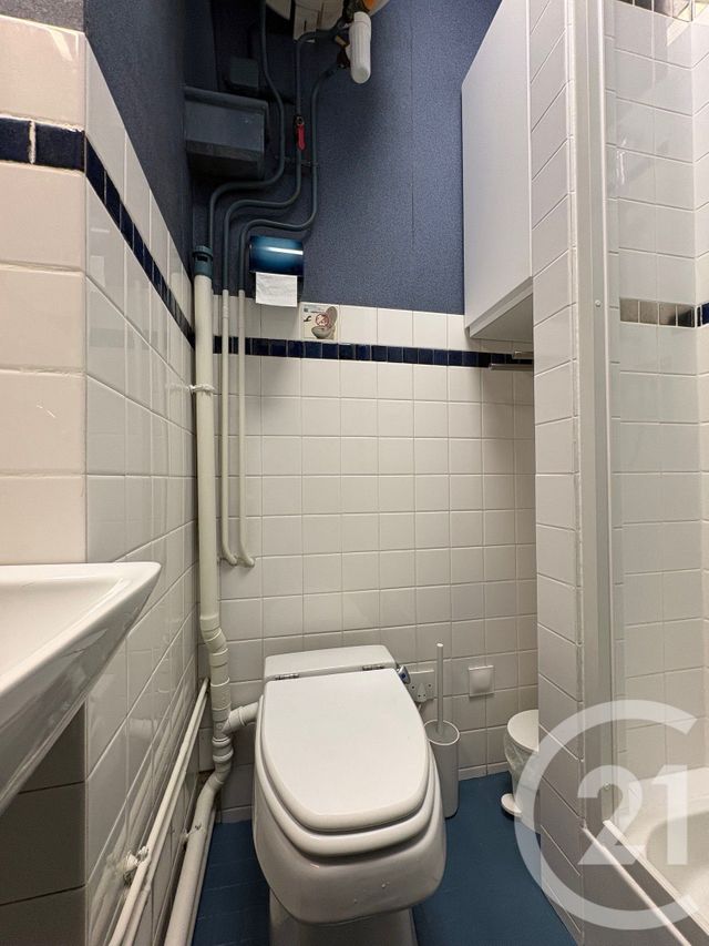 Appartement F2 à louer - 2 pièces - 28.45 m2 - PARIS - 75016 - ILE-DE-FRANCE - Century 21 Via Conseil 16Ème