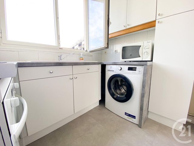 Appartement F2 à louer - 2 pièces - 42.15 m2 - PARIS - 75016 - ILE-DE-FRANCE - Century 21 Via Conseil 16Ème