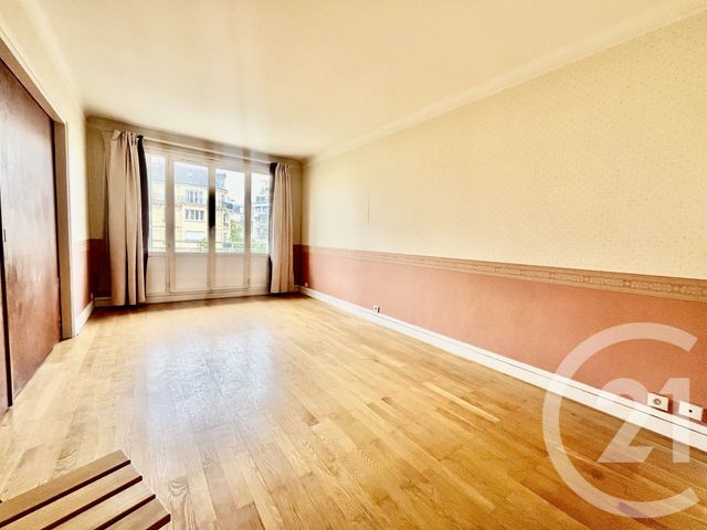 Appartement F3 à vendre - 3 pièces - 72.0 m2 - PARIS - 75016 - ILE-DE-FRANCE - Century 21 Via Conseil 16Ème