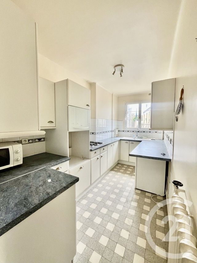 Appartement F3 à vendre - 3 pièces - 72.0 m2 - PARIS - 75016 - ILE-DE-FRANCE - Century 21 Via Conseil 16Ème