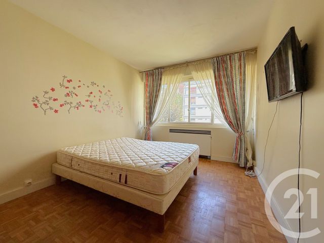 Appartement F3 à vendre - 3 pièces - 72.0 m2 - PARIS - 75016 - ILE-DE-FRANCE - Century 21 Via Conseil 16Ème