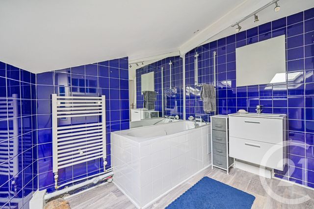 Appartement Duplex à vendre - 6 pièces - 102.19 m2 - PARIS - 75016 - ILE-DE-FRANCE - Century 21 Via Conseil 16Ème