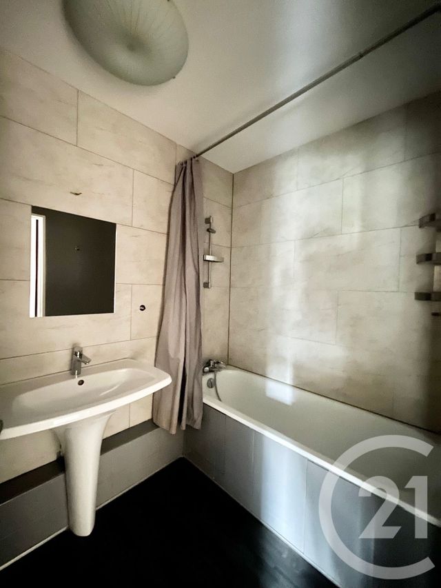 Appartement F3 à vendre - 3 pièces - 75.0 m2 - SEVRES - 92 - ILE-DE-FRANCE - Century 21 Via Conseil 16Ème