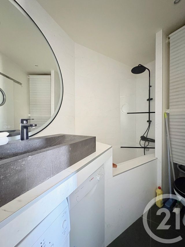 Appartement F1 à louer - 1 pièce - 30.9 m2 - PARIS - 75008 - ILE-DE-FRANCE - Century 21 Via Conseil 16Ème