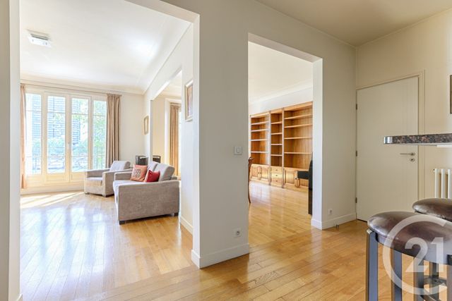 Appartement F4 à vendre - 4 pièces - 96.03 m2 - PARIS - 75016 - ILE-DE-FRANCE - Century 21 Via Conseil 16Ème