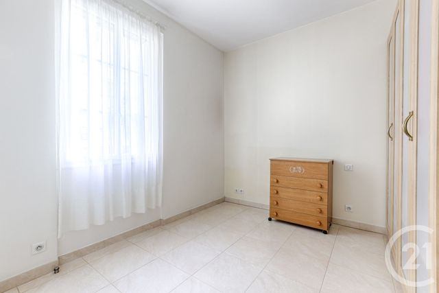 Appartement F4 à vendre - 4 pièces - 96.03 m2 - PARIS - 75016 - ILE-DE-FRANCE - Century 21 Via Conseil 16Ème
