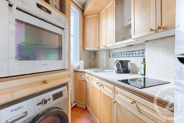 Appartement F3 à vendre - 3 pièces - 48.0 m2 - PARIS - 75016 - ILE-DE-FRANCE - Century 21 Via Conseil 16Ème