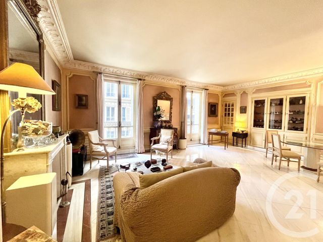Appartement à vendre - 4 pièces - 113.0 m2 - PARIS - 75016 - ILE-DE-FRANCE - Century 21 Via Conseil 16Ème