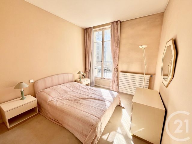 Appartement à vendre - 4 pièces - 113.0 m2 - PARIS - 75016 - ILE-DE-FRANCE - Century 21 Via Conseil 16Ème