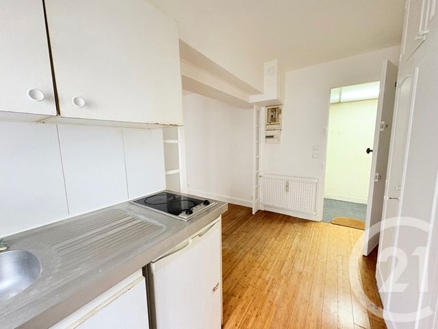 Appartement Studio à louer - 1 pièce - 14.13 m2 - PARIS - 75116 - ILE-DE-FRANCE - Century 21 Via Conseil 16Ème