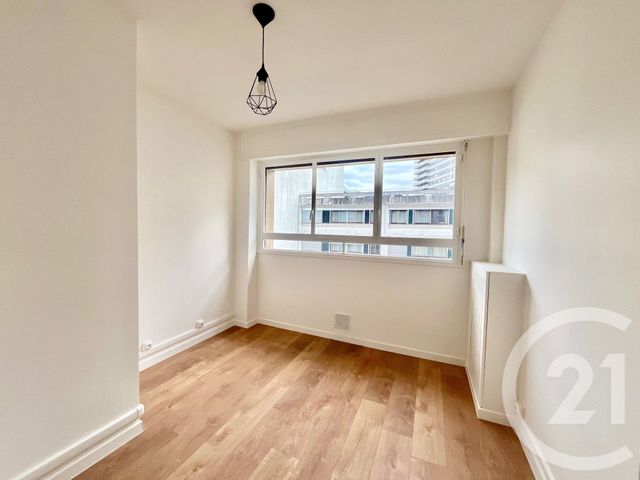 Appartement F3 à vendre - 3 pièces - 52.0 m2 - PARIS - 75015 - ILE-DE-FRANCE - Century 21 Via Conseil 16Ème