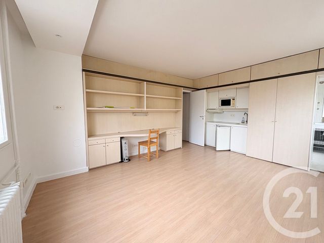 Appartement F1 à louer - 1 pièce - 27.78 m2 - PARIS - 75016 - ILE-DE-FRANCE - Century 21 Via Conseil 16Ème