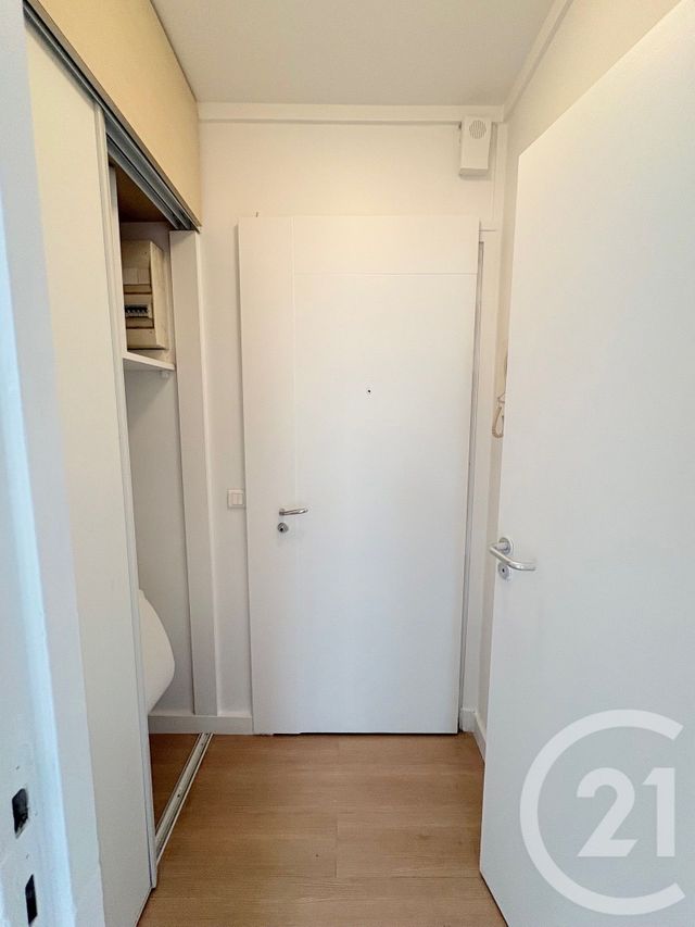 Appartement F1 à louer - 1 pièce - 27.78 m2 - PARIS - 75016 - ILE-DE-FRANCE - Century 21 Via Conseil 16Ème
