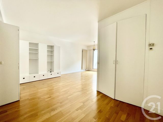 Appartement F1 à vendre - 1 pièce - 35.0 m2 - PARIS - 75016 - ILE-DE-FRANCE - Century 21 Via Conseil 16Ème
