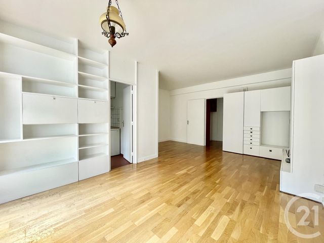 Appartement F1 à vendre - 1 pièce - 35.0 m2 - PARIS - 75016 - ILE-DE-FRANCE - Century 21 Via Conseil 16Ème