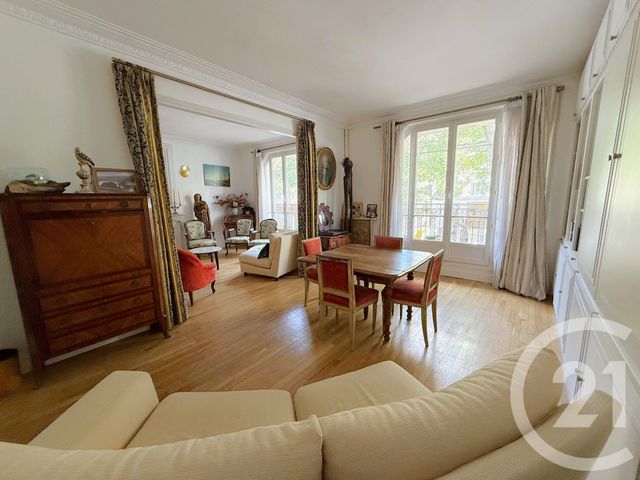 Appartement F5 à vendre - 6 pièces - 130.23 m2 - PARIS - 75016 - ILE-DE-FRANCE - Century 21 Via Conseil 16Ème