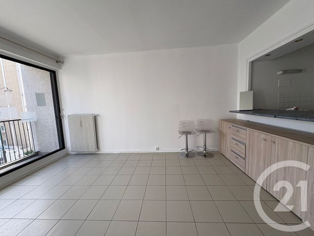 Appartement F1 à louer - 1 pièce - 26.29 m2 - PARIS - 75016 - ILE-DE-FRANCE - Century 21 Via Conseil 16Ème