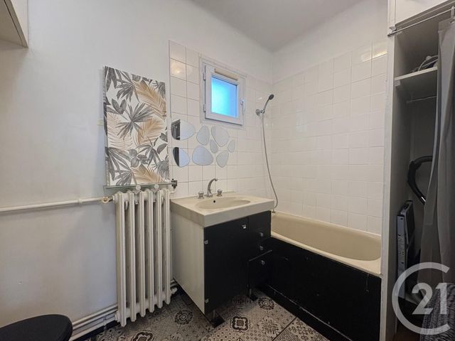 Appartement Studio à louer - 1 pièce - 27.15 m2 - PARIS - 75016 - ILE-DE-FRANCE - Century 21 Via Conseil 16Ème