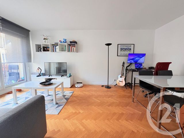 Appartement F2 à louer - 2 pièces - 48.33 m2 - PARIS - 75020 - ILE-DE-FRANCE - Century 21 Via Conseil 16Ème