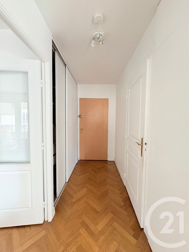 Appartement F2 à louer - 2 pièces - 48.33 m2 - PARIS - 75020 - ILE-DE-FRANCE - Century 21 Via Conseil 16Ème