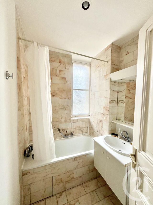 Appartement Studio à vendre - 1 pièce - 23.0 m2 - PARIS - 75016 - ILE-DE-FRANCE - Century 21 Via Conseil 16Ème