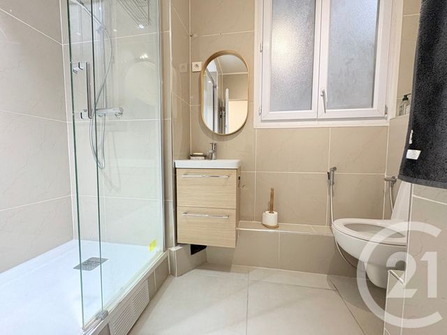 Appartement F2 à louer - 2 pièces - 44.83 m2 - PARIS - 75016 - ILE-DE-FRANCE - Century 21 Via Conseil 16Ème