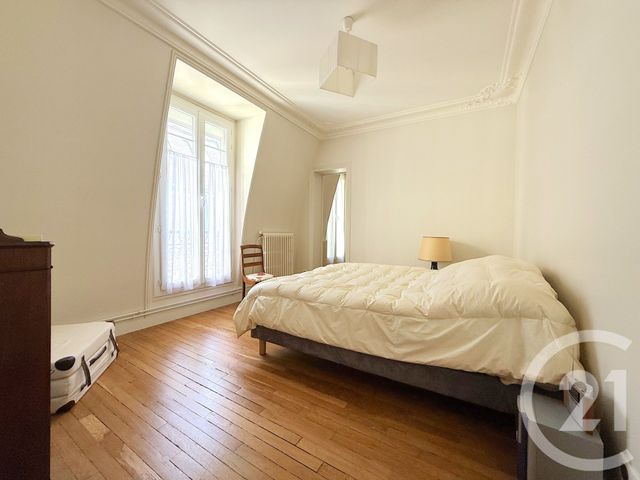 Appartement à vendre - 3 pièces - 77.0 m2 - PARIS - 75016 - ILE-DE-FRANCE - Century 21 Via Conseil 16Ème