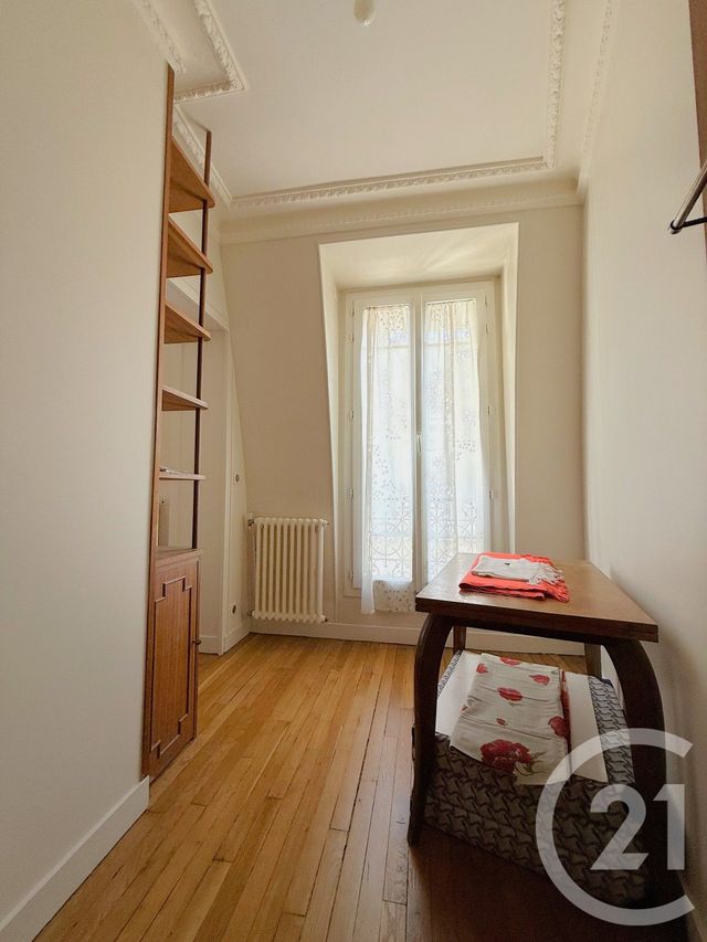 Appartement à vendre - 3 pièces - 77.0 m2 - PARIS - 75016 - ILE-DE-FRANCE - Century 21 Via Conseil 16Ème