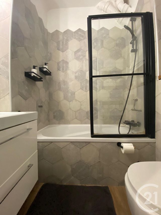 Appartement F3 à louer - 3 pièces - 57.34 m2 - PARIS - 75016 - ILE-DE-FRANCE - Century 21 Via Conseil 16Ème