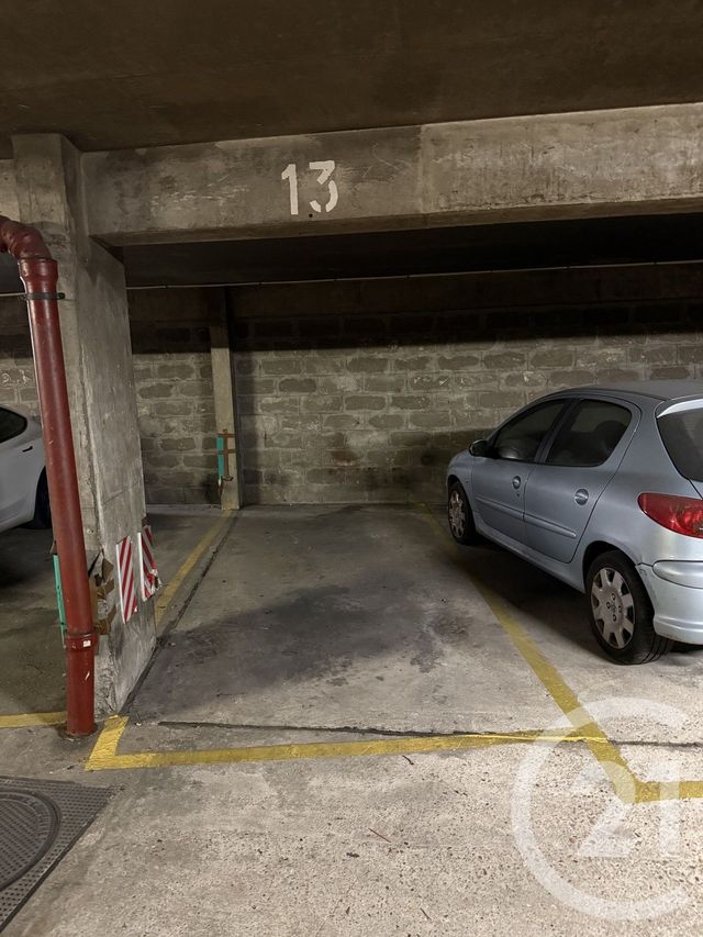 parking à louer - 12.0 m2 - PARIS - 75016 - ILE-DE-FRANCE - Century 21 Via Conseil 16Ème