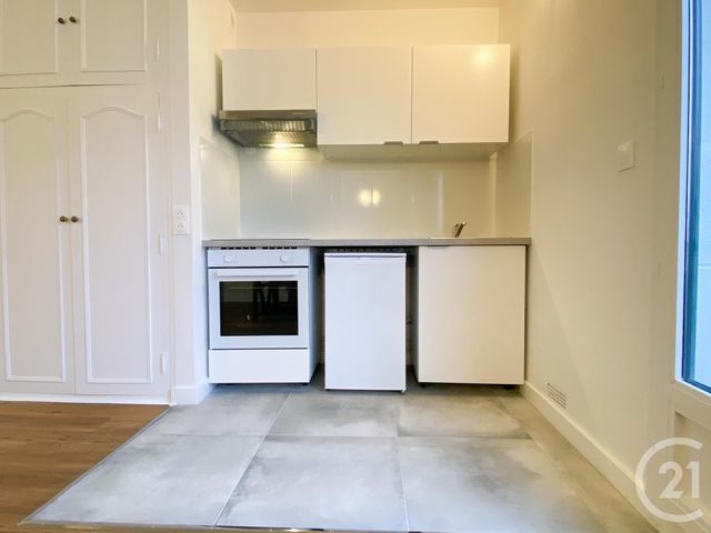 Appartement F1 à louer - 1 pièce - 34.07 m2 - PARIS - 75016 - ILE-DE-FRANCE - Century 21 Via Conseil 16Ème