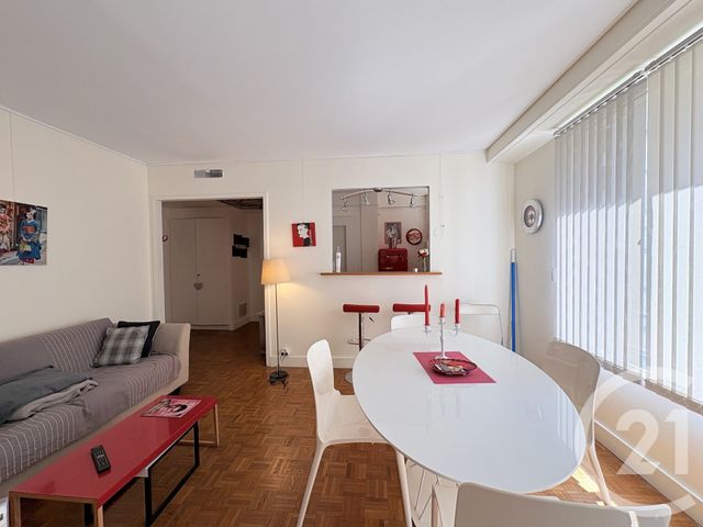 Appartement F2 à louer - 2 pièces - 50.9 m2 - PARIS - 75016 - ILE-DE-FRANCE - Century 21 Via Conseil 16Ème