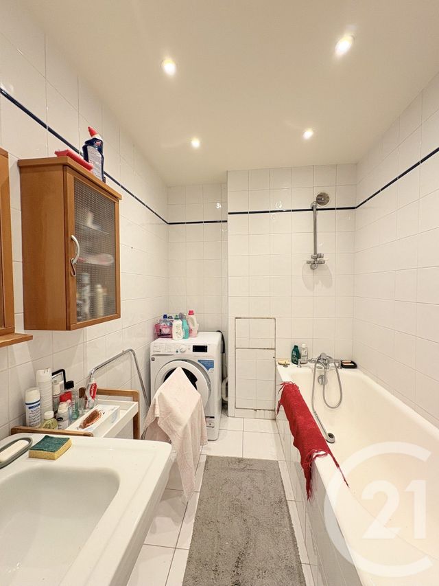 Appartement F2 à louer - 2 pièces - 50.9 m2 - PARIS - 75016 - ILE-DE-FRANCE - Century 21 Via Conseil 16Ème