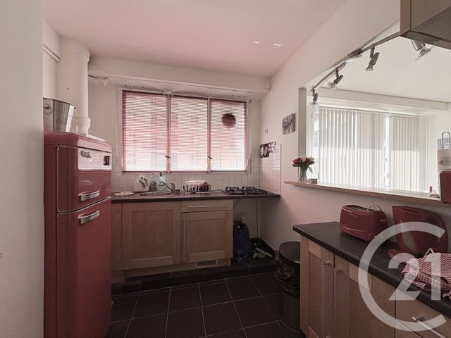 Appartement F2 à louer - 2 pièces - 50.9 m2 - PARIS - 75016 - ILE-DE-FRANCE - Century 21 Via Conseil 16Ème