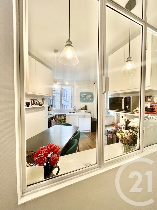 Appartement F3 à vendre - 3 pièces - 74.0 m2 - PARIS - 75016 - ILE-DE-FRANCE - Century 21 Via Conseil 16Ème