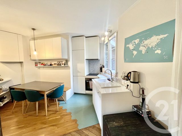 Appartement F3 à vendre - 3 pièces - 74.0 m2 - PARIS - 75016 - ILE-DE-FRANCE - Century 21 Via Conseil 16Ème