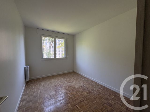 Appartement F3 à louer - 3 pièces - 88.36 m2 - SEVRES - 92 - ILE-DE-FRANCE - Century 21 Via Conseil 16Ème