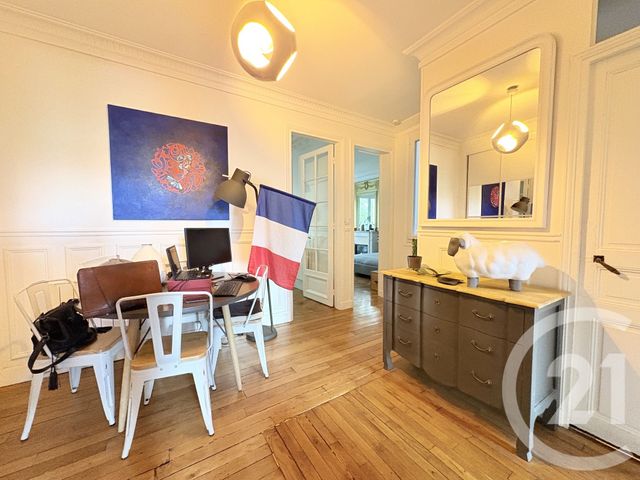 Appartement F3 à louer - 3 pièces - 74.98 m2 - PARIS - 75016 - ILE-DE-FRANCE - Century 21 Via Conseil 16Ème