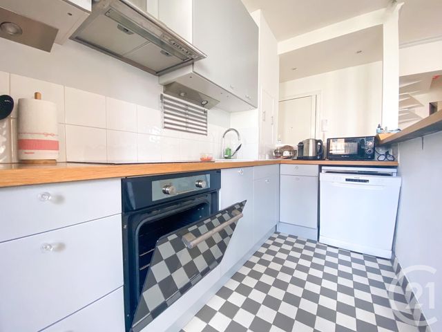 Appartement F4 à louer - 4 pièces - 82.2 m2 - PARIS - 75016 - ILE-DE-FRANCE - Century 21 Via Conseil 16Ème