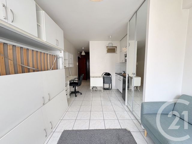 Appartement Studio à louer - 1 pièce - 24.6 m2 - PARIS - 75016 - ILE-DE-FRANCE - Century 21 Via Conseil 16Ème