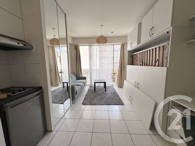 Appartement Studio à louer PARIS