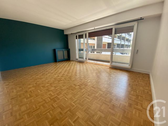 Appartement F2 à louer - 2 pièces - 72.08 m2 - PARIS - 75016 - ILE-DE-FRANCE - Century 21 Via Conseil 16Ème